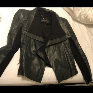 BCBG MAXAZRIA  SZ XS BIKER LEATHER JACKET LIKE NEW